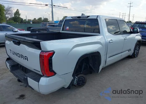 2025 Toyota Tundra Hybrid Platinum Hybrid Crewmax 5.5' Bed z USA, uszkodzony, nr VIN 5TFNC5DB7SX107711